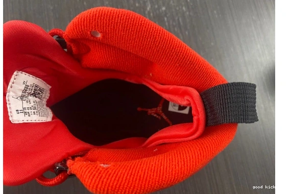 Chile CT8019-600 Retro Red CT8019-600 9 Jordan 0409